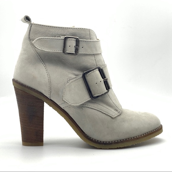 Steve Madden Verina Ice Leather Heeled Ankle Boots - Picture 2 of 16